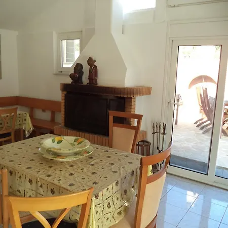 Chryssoula Apartment